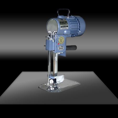 Сабельный раскройный нож Hoffman HF-170 S (550w)